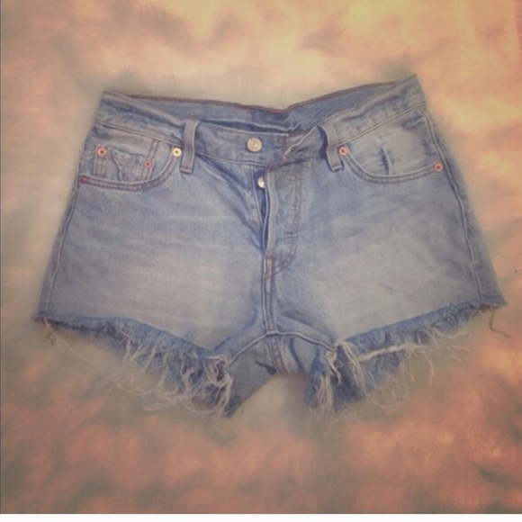 Vintage Levi’s 501 shorts - Picture 2 of 4